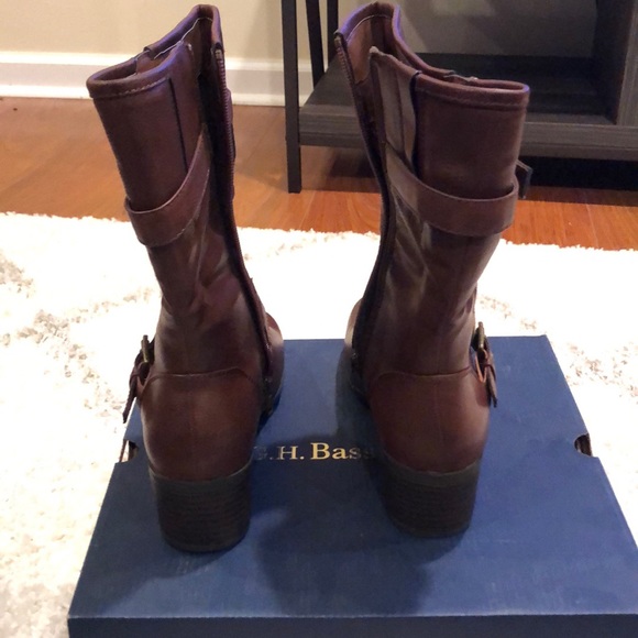 G.H. Bass & Co. Boots - Picture 5 of 9